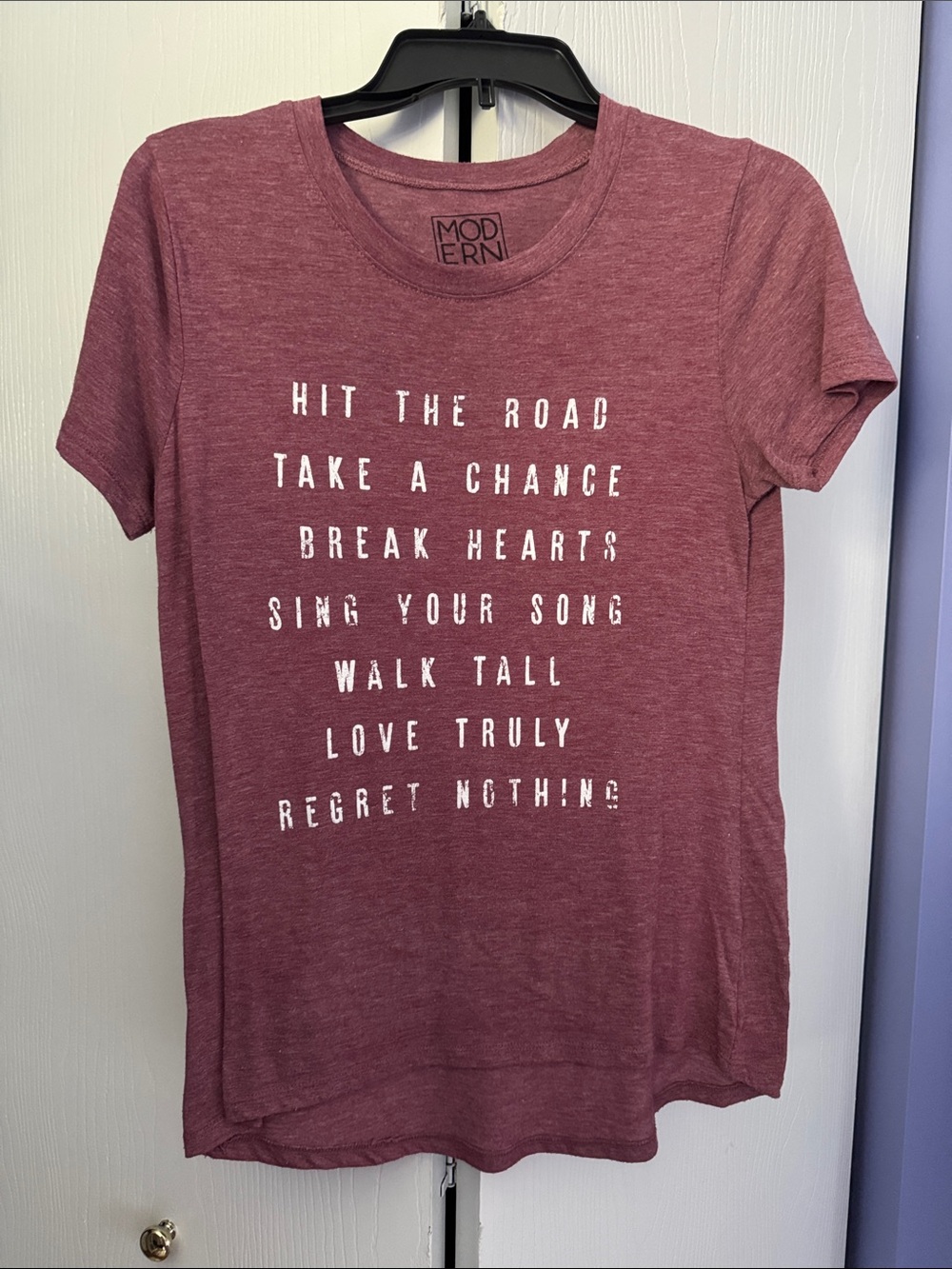 Women’s Short Sleeve Graphic Tee - Mauve
